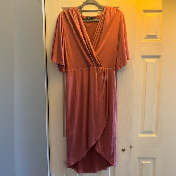 Lulus Short Flared Sleeve Burnt Coral Wrap Dress•Medium - Picture 2 of 3